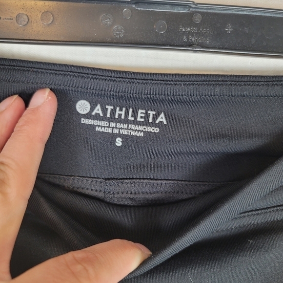 ATHLETA BLACK SKORT, SZ SMALL - Picture 5 of 11